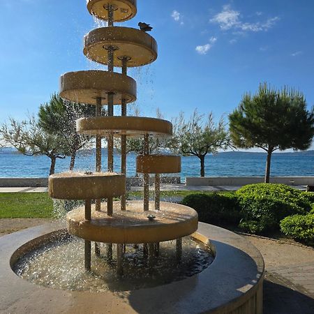 Kaštela Apartment Blanca With Jacuzzi,Terase And Private Parking מראה חיצוני תמונה