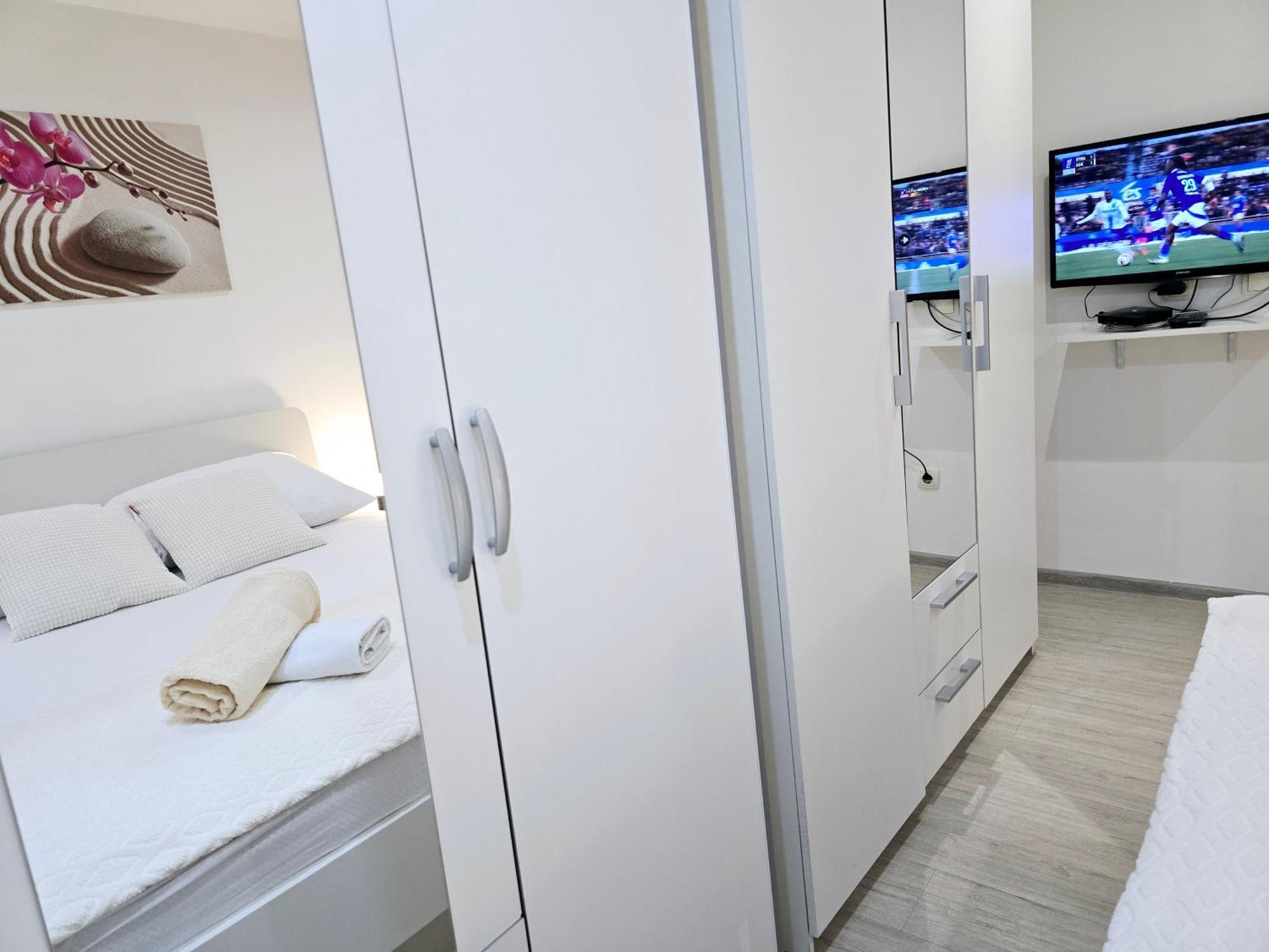 Brand New Modern Apartment Blanca With Jacuzi And Terrace Kaštela מראה חיצוני תמונה