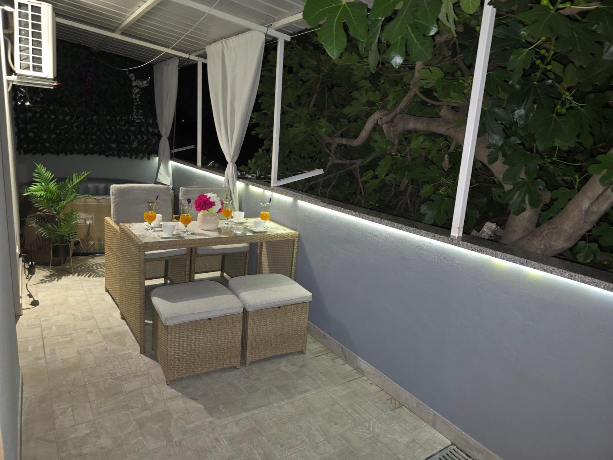 Brand New Modern Apartment Blanca With Jacuzi And Terrace Kaštela מראה חיצוני תמונה