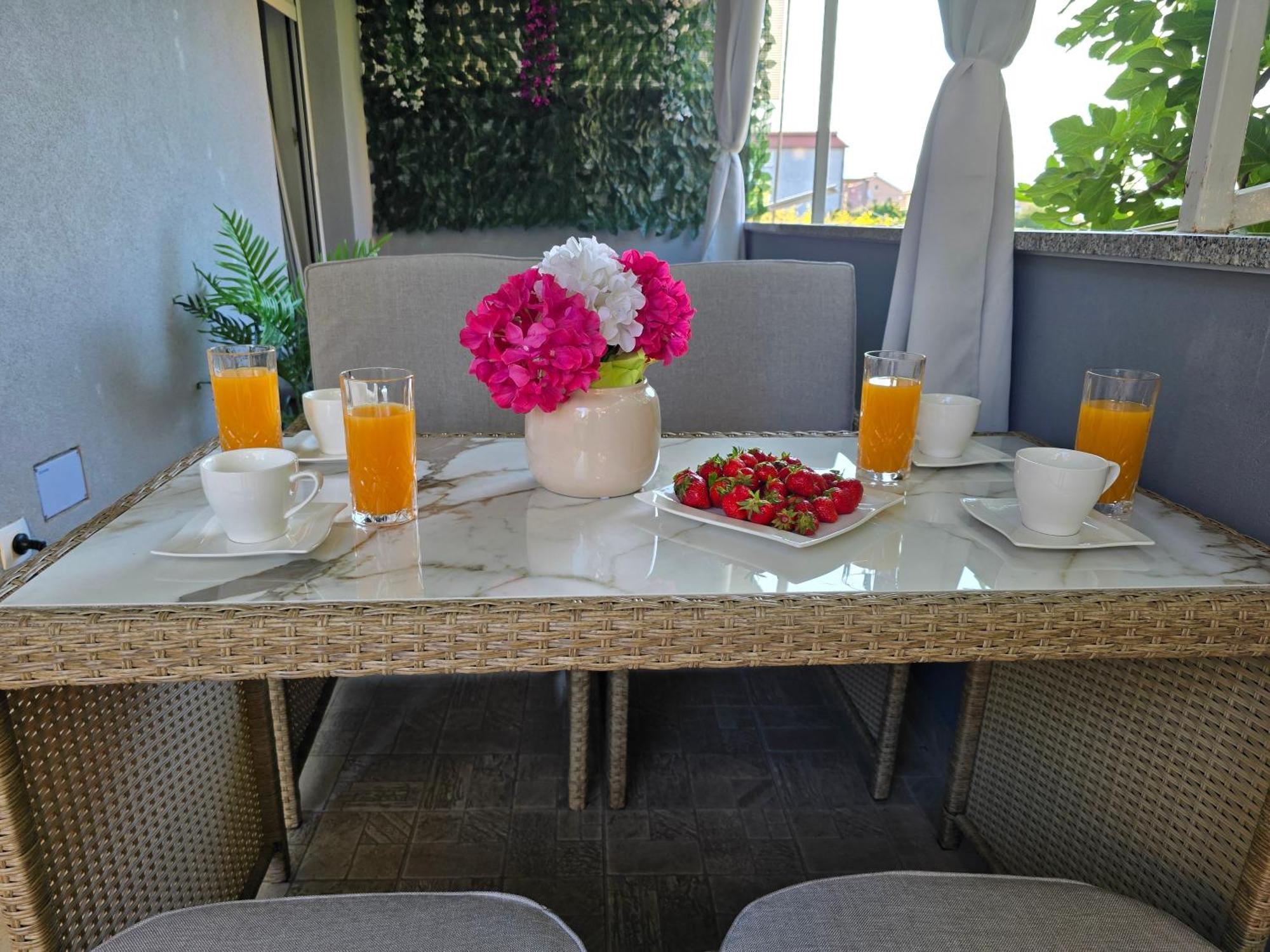 Brand New Modern Apartment Blanca With Jacuzi And Terrace Kaštela מראה חיצוני תמונה